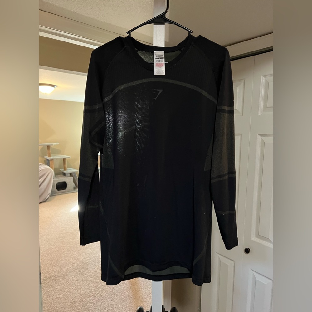 Gym shark long sleeve